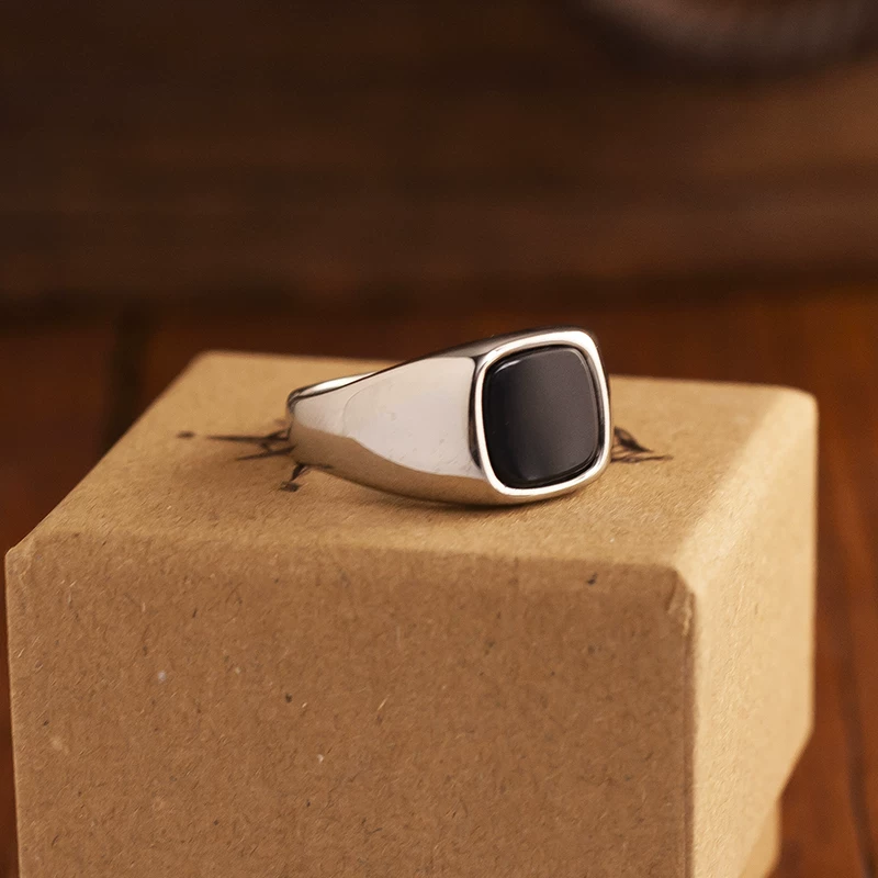 Urban Gentleman Ring – Minimalist Titanium Steel Men’s Jewelry with Black Square Stone NW-R051439