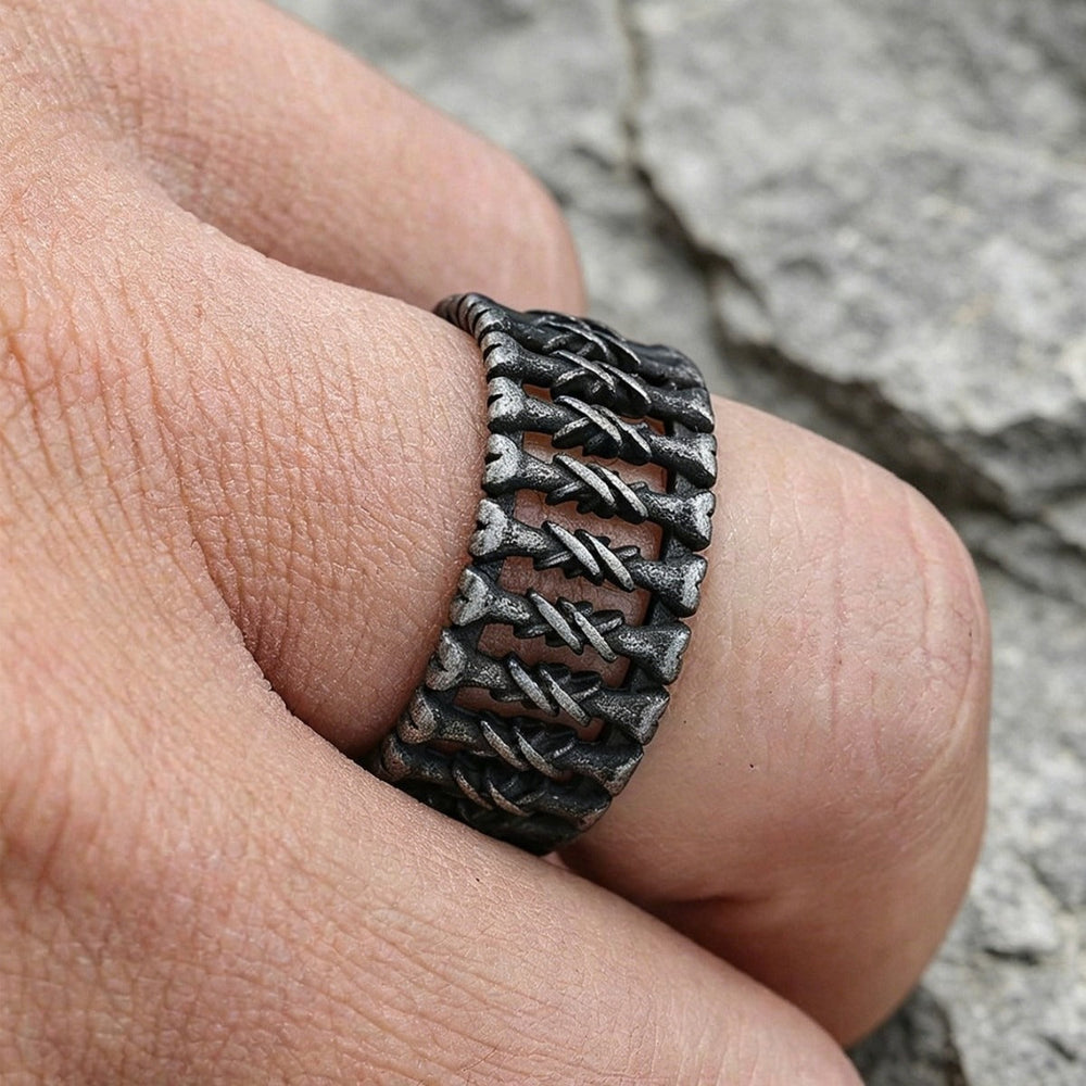 Stainless Steel Gothic Spine Ring for Men Vintage Openwork Silver MJ0376